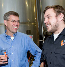 House Rep Erik Paulsen visits lucid brewing